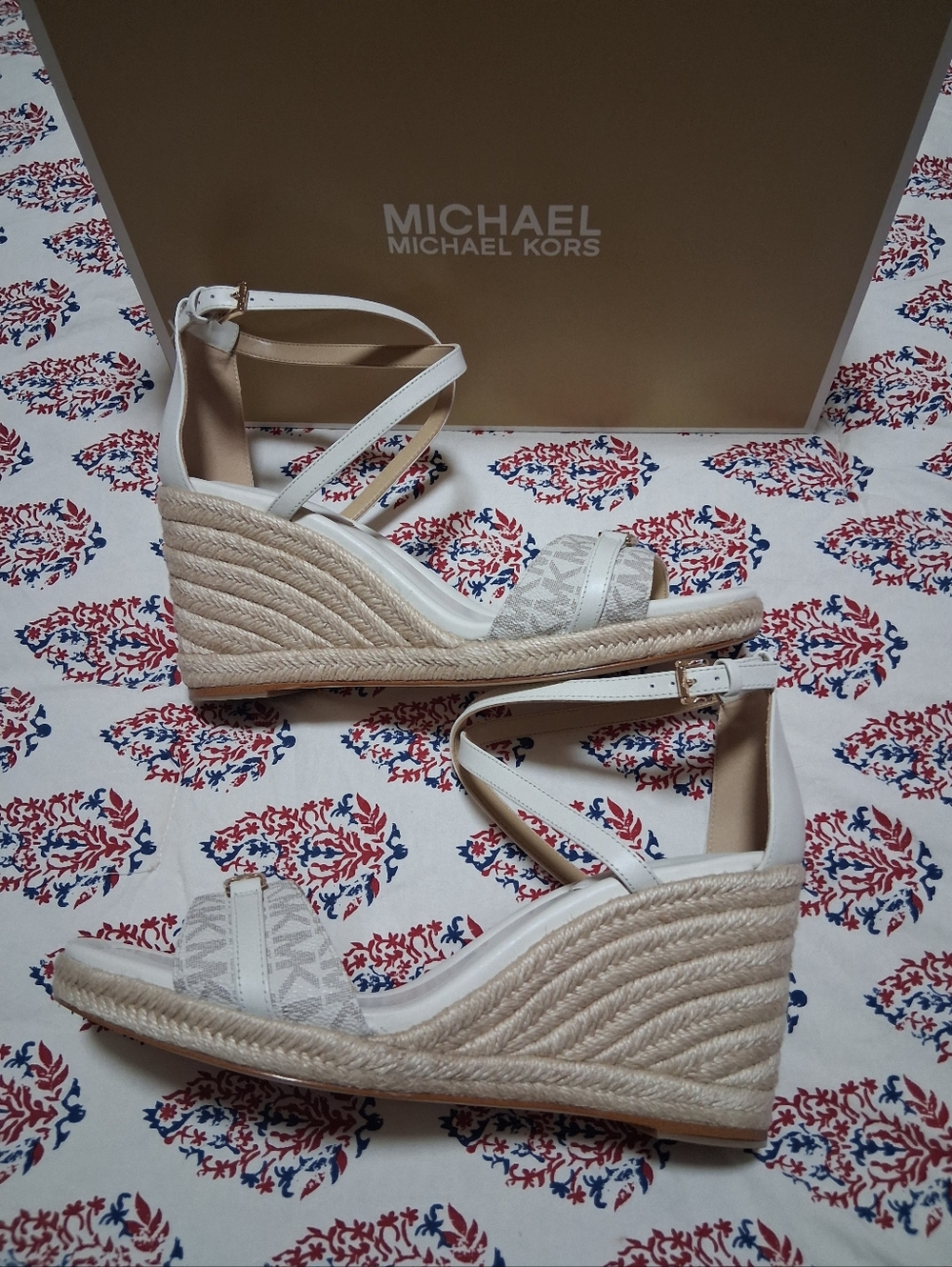 Michael Kors Mandy Wedge Espadrille Sandals - Picture 4 of 10